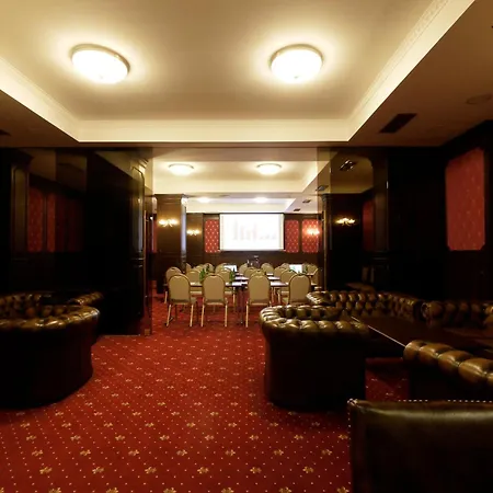 Cajkovskij Hotel