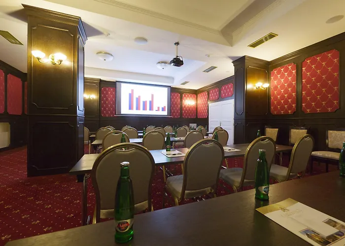Cajkovskij Hotel